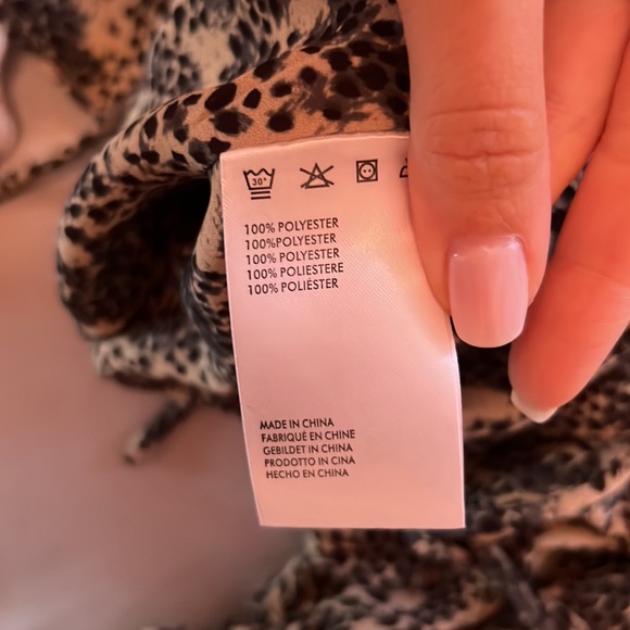 Backyard Roses Top - Picture 5 of 5